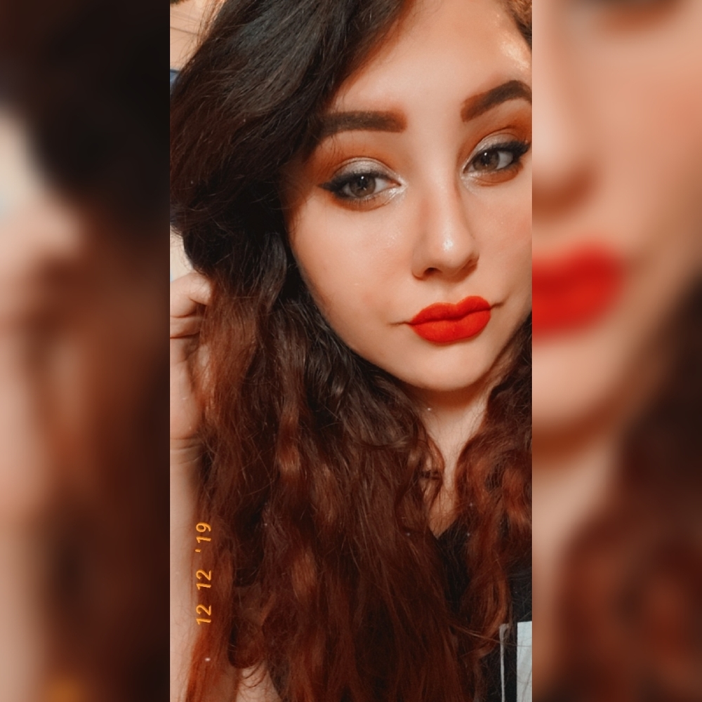 Meet your posher: Angelina